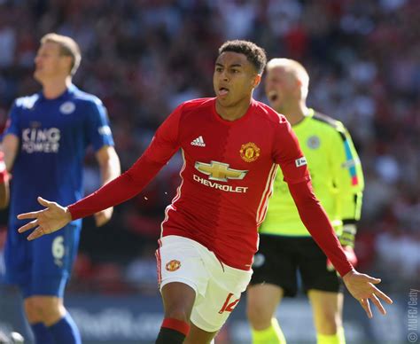 Check out his latest detailed stats including goals, assists, strengths & weaknesses and match ratings. Jesse Lingard, il diavolo rosso delle finali e la profezia ...