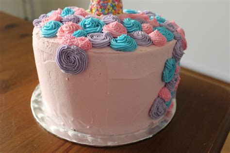 Maybe you would like to learn more about one of these? How to make a unicorn cake - without fondant - Marshmallows & Margaritas