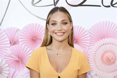 maddie ziegler attempts 9 things she s never done before tigerbeat