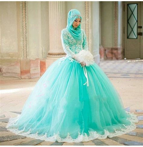 Vintage Long Sleeve Muslim Wedding Dresses 2017 Ball Gown Vestido De Noiva Lace Appliqued Dubai