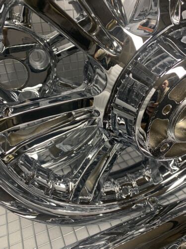 Harley Davidson Tri Glide Rims FLHTCUTG 2014 20 Chrome Wheels OEM