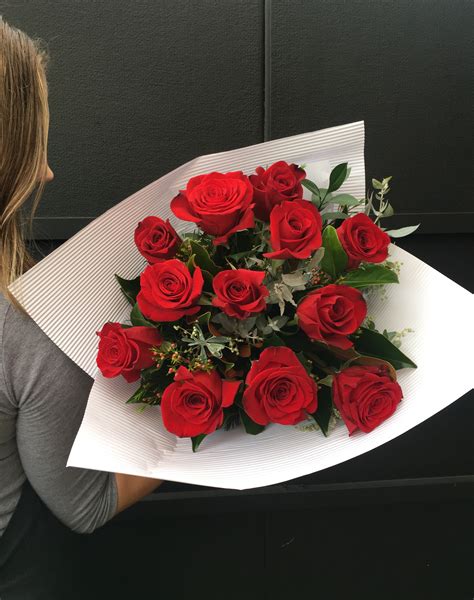 dozen red roses bliss flowers