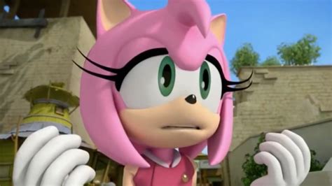 Amy Roses Voice Actor Confirms Shes Done With Sonic The Hedgehog