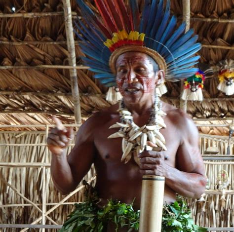 アマゾンの先住民たちの歓迎ダンス！お土産に先住民族の手作り民芸品を買う！【ブラジル旅行記】【マナウス編】 アルの備忘録