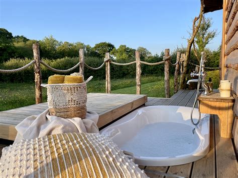 What is Glamping? Your Guide to the Ultimate Luxurious Camping