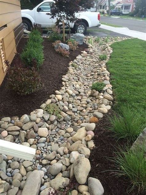 34 Awesome River Rock Landscaping Ideas - MAGZHOUSE