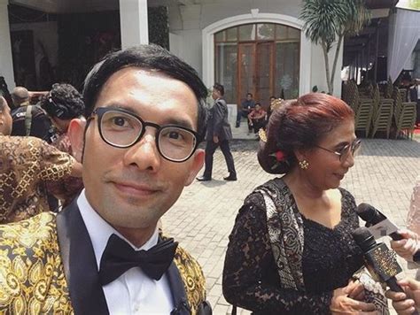 We did not find results for: TOP GOSIP: Alasan Bunga Zainal Pindah Agama, Indra ...