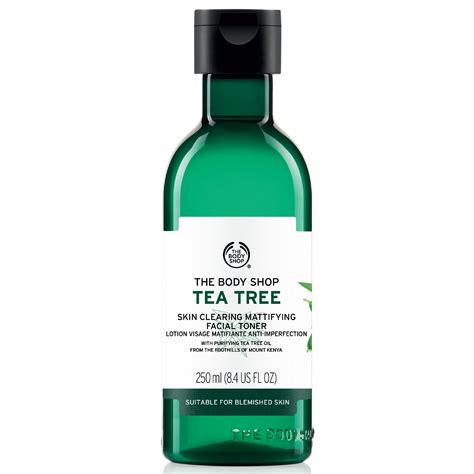 I happened to buy the body shop tea tree toner on an impulse when i was not even sure what a toner was meant for! TÔNICO DE LIMPEZA FACIAL TEA TREE 250 ML - The Body Shop