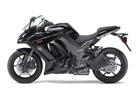 The ninja 1000sx marks the 4th generation of a successful sport touring platform that enables experienced riders to enjoy sporty riding and touring capability from a relaxed position. 2011 Kawasaki Ninja Z-1000 | New Motorcycle