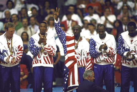 23 Of The Most Powerful Pictures In Olympic History Karl Malone Dream