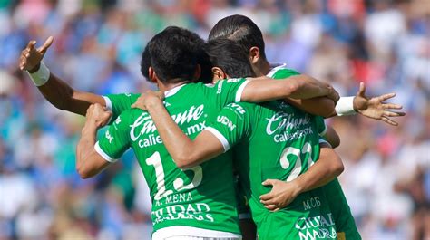 18,529 león se impuso tres goles por uno a querétar. Club León humilla a Gallos del Querétaro y le quita el ...