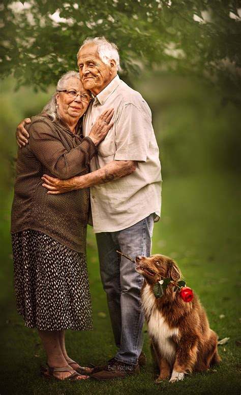 fotógrafa registra casais de idosos em ensaios fotográficos e revela como o verdadeiro amor se