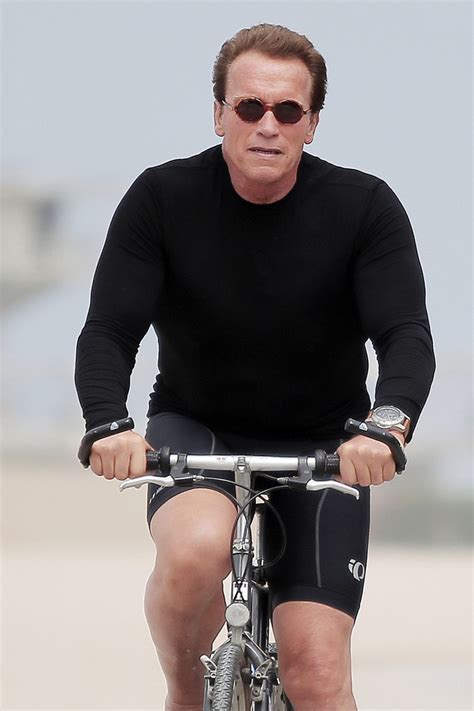 Arnold Schwarzenegger Photos Photos Arnold Schwarzenegger Goes Biking