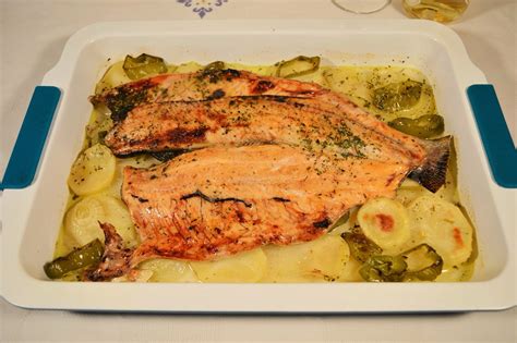 Comprueba la frescura del pescado. Receta de trucha asalmonada de Las Recetas de Noe | El ...