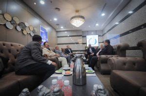 Page 3 company guide serba dinamik holdings. Courtesy Visit from the Chairman of CENTEXS and SDEC ...