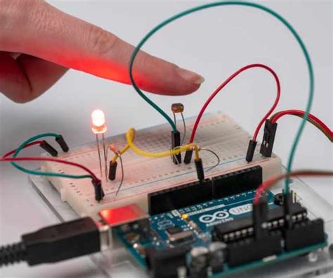 Light Sensor Photoresistor With Arduino In Tinkercad