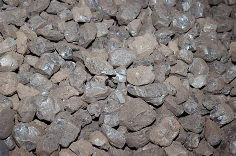Černé, hnědé uhlí - Bílinské Ledvické uhlí, kostka, ořech 1, 2
