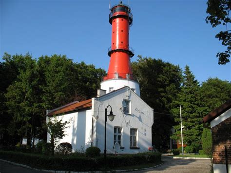 The lighthouse is located in jastarnia, pomeranian voivodeship on the hel peninsula. Rozewie - latarnia morska - Zdjęcia z wycieczek