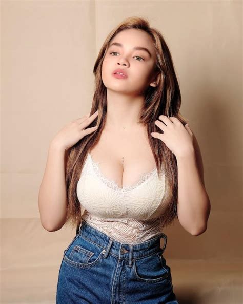 Why Xyriel Manabat Sees Nothing Wrong With Posting Sexy Photos Online Previewph