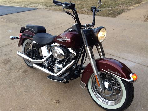 This is a picture of a 2005 heritage softail. 2005 Harley Davidson Heritage Softail Classic - Winter ...