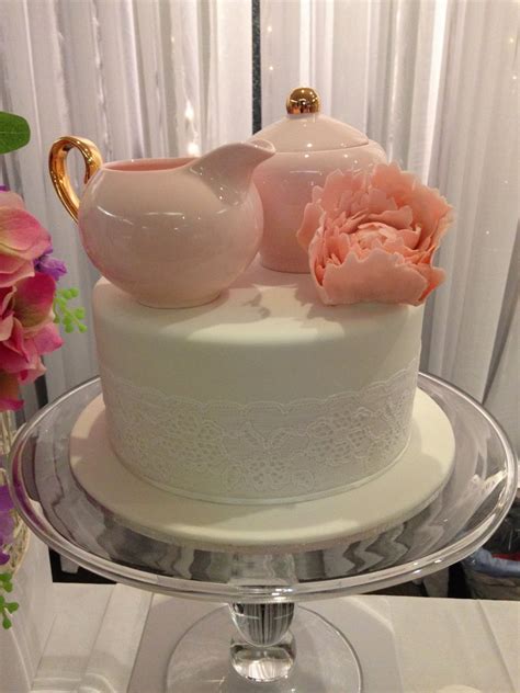 Here are 17 themes to help you put together the perfect gift! Party Ideas: Pretty in pink, floral kitchen tea ideas ...