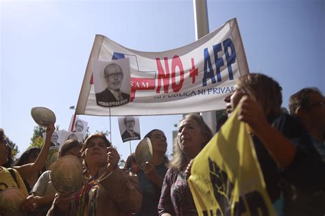 A un año de masiva marcha Movimiento No AFP realiza diferentes