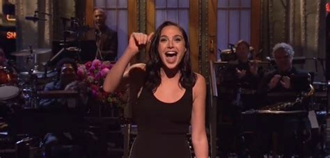 With Hebrew Monologue Gal Gadot Debuts As Snl Host The Times Of Israel