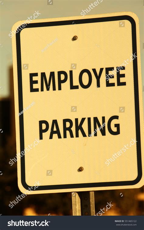 Employee Parking Sign Stock Photo 551465122 Shutterstock