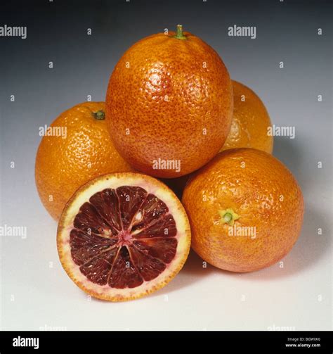 Whole And Sectioned Blood Orange Fruit Variety Moro Stock Photo Alamy