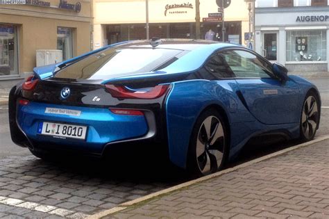The best upcycling ideas) are not mutually exclusive. SPOTTED: BMW i8 in Protonic Blue