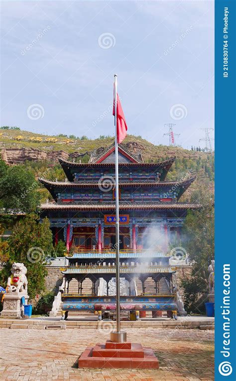 Tulou Temple Of Beishan Mountain Yongxing Temple In Xining Qinghai