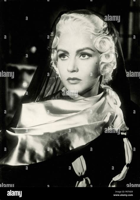 Actress Nadia Gray 1940s Stock Photo Alamy