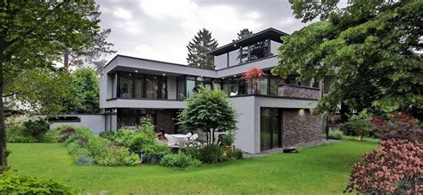 We have 508 luxury homes for sale in switzerland. Modernes Haus mit Flachdach | Wohnhaus, Modernes haus ...