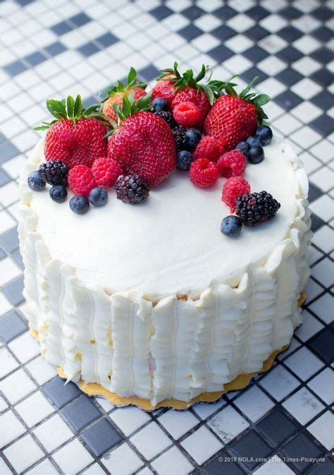 Berry chantilly cake is made with tender vanilla cake layered fresh mixed berries and frosted with a luscious mascarpone whipped topping. How to make Whole Food's Berry Chantilly Cake at home ...
