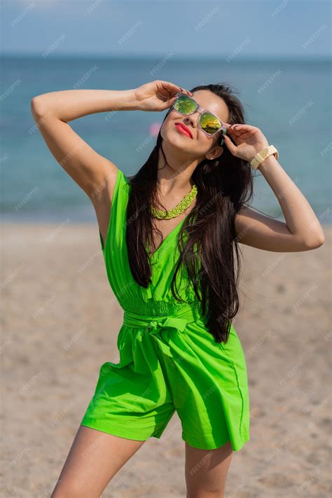 Free Photo Fashion Outdoor Summer Portrait Of Pretty Young Brunette