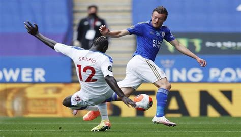 الدوري الانجليزي الممتاز جميع أخبار : هداف الدوري الإنجليزي.. مئوية فاردي تمنحه الصدارة مجددا