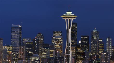 Seattle Skyline Heart Beat Wallpaper