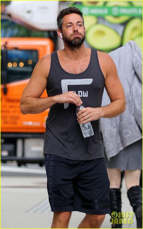 Zachary Levi Looks Fit After A Workout In Downtown Nyc Photo 4336338