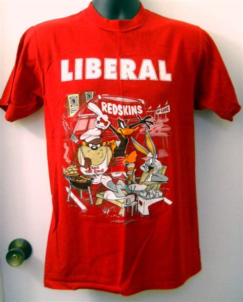 Looney Tunes Red T Shirt Med Liberal Redskins Football Tailgating Bugs