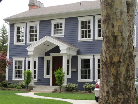 With so many types of house styles, narrowing the list down to. These 15 Colonial Style Homes Will Have You Feeling Warm ...