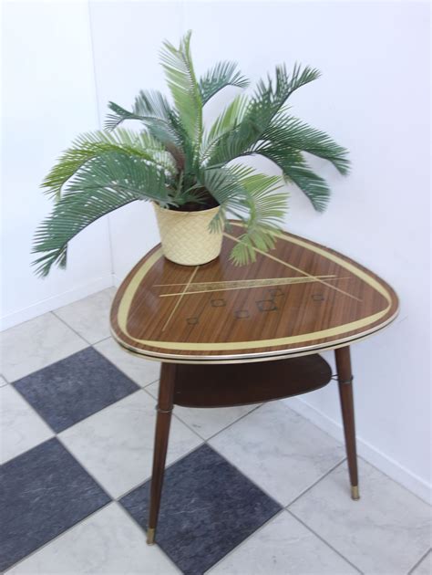 Modern triangle coffee table | diy.table top made from painted mdf. Vintage triangle coffee table, 1950s - Design Market