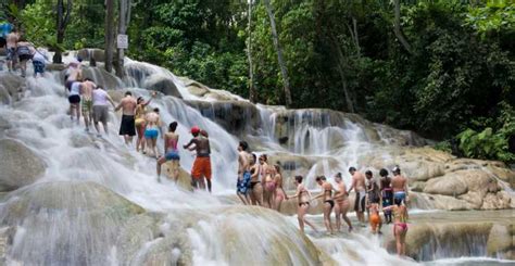 Desde Montego Bay Experiencia En Las Cataratas Del Río Dunn Getyourguide