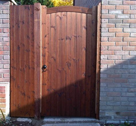 Sudbury Gate Arch Top Wooden Side Gate 45mm Or 70mm Wooden Gates
