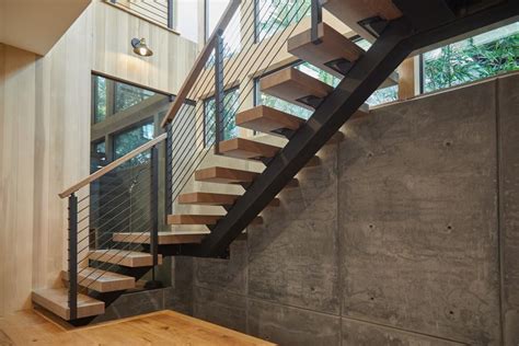 90­° Prefabricated Steel Stairs Custom Mono Stringers Viewrail