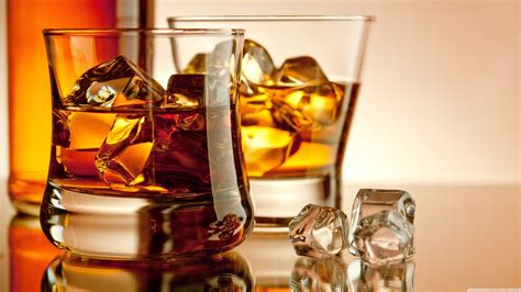 Clear Rocks Glasses Drink Alcohol Drinking Glass Ice Cubes Whiskey 4k Wallpaper