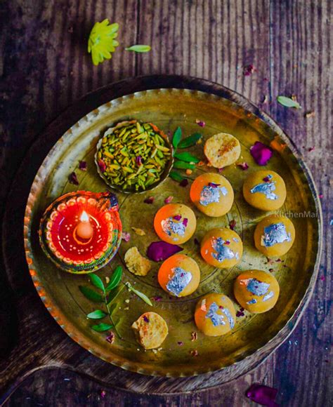 Besan Ladoo Kitchen Mai