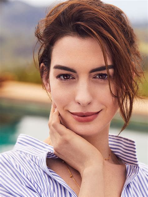 How Anne Hathaway Learned To Build In Breaks As A