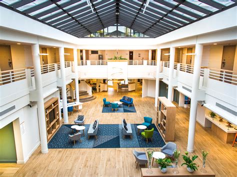 Holiday inn parramatta places you amidst the bustling cbd of parramatta within walking distance of major retail, commercial and transport facilities. Channel Tunnel Hotels: Holiday Inn Calais - Coquelles