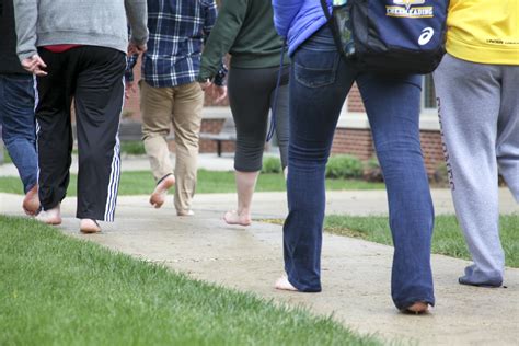 Buena Vista University Students Participate In One Day Without Shoes