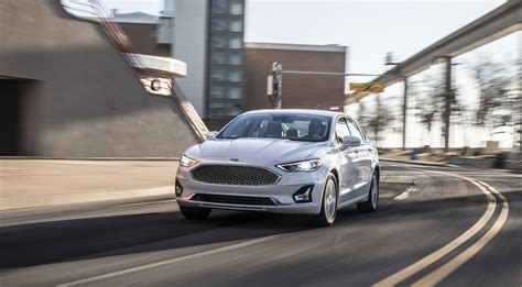 Ford fusion replacement tail light information. 2019 Ford Fusion Debuts With Minor Design Changes, More ...